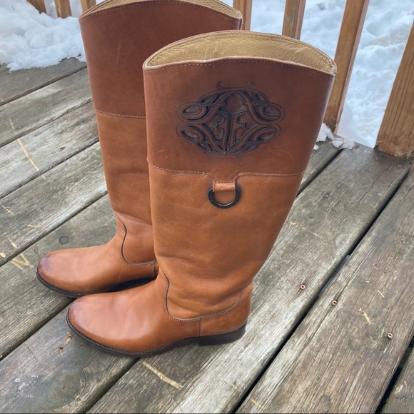 Frye Melissa Logo Embossed Leather Boot - Picture 4 of 10